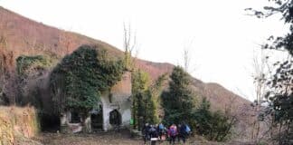 Abbazia di Cassinelle ripulita dalle erbacce torna raggiungibile dagli escursionisti Cassinelle Abbazia