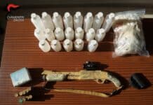 Nasconde metadone e un fucile a canne mozze in casa, arrestato ad Albenga fucile canne mozze albenga