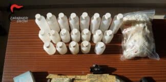 Nasconde metadone e un fucile a canne mozze in casa, arrestato ad Albenga fucile canne mozze albenga