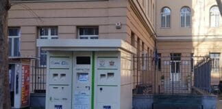 Biglietti del Bus in cambio di bottiglie di plastica, da oggi Plastipremia anche a Marassi, San Fruttuoso e Cornigliano Marassi plastipremia macchinetta mangia plastica