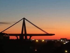 ponte morandi tramonto
