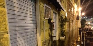 Guasto idrico in via di Francia, allagata l’Osteria A’ Lanterna di Don Gallo trattoria don Gallo allagata