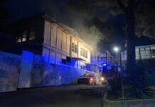 Marassi – Incendio in un edificio abbandonato dietro la scuola Fanciulli – VIDEO incendio edificio abbandonato Marassi