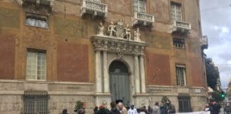 Genova – Ristoratori in presidio sotto la Prefettura