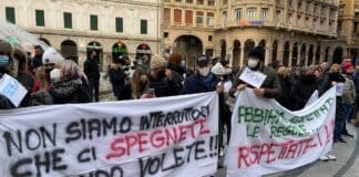 Ristoratori, nuovo corteo a Genova, forze dell’ordine impediranno accesso alla Sopraelevata ristoratori, manifestazione