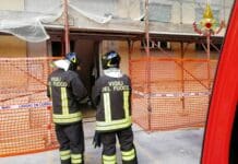 Incendio in un appartamento di Oregina, salvato una pensionata incendio via Fumagalli