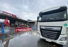 Sciopero generale, varchi portuali chiusi e traffico nel caos a ponente Portuali sciopero genova