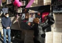 Festa della Donna – Le foto del Rumore del Silenzio in piazza De Ferrari wall of dolls