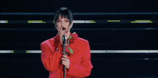 Sanremo 2021 – Arisa sul palco con “Potevi fare di più”
