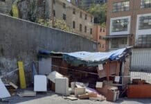 Demolite baracche di disperati in via Carnia a Rivarolo sgombero via Carnia