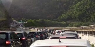Caos autostrade, ancora una mattinata di code per i lavori coda autostrada A12