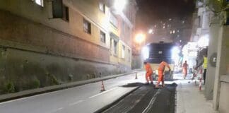 Pegli – Arriva l’asfalto drenante all’uscita del casello per i Tir che scivolano Pegli via dei Reggio, asfalto