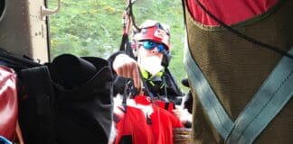Malore sul Monte Moro, escursionista salvato con l’elicottero insieme ai cani vigili fuoco salvataggio cani elicottero