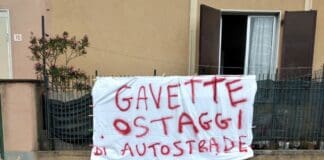 Residenti di via delle Gavette contro Autostrade: “Siamo ostaggi”