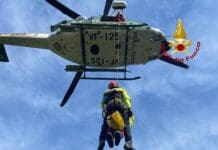 Genova, escursionista cade sul Monte Ramaceto, arriva l’elicottero elicottero vigili del fuoco