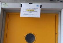 Ascensore fermo da settimane alle Lavatrici di Prà, disabili e anziani in attesa ascensore lavatrici