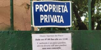 San Teodoro, chiuso per schiamazzi e maleducazione il parco della chiesa di San Francesco giardini San Teodoro San Francesco