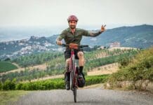 Pietra Ligure, fugge al posto di blocco: inseguito e fermato da Brumotti