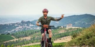 Pietra Ligure, fugge al posto di blocco: inseguito e fermato da Brumotti