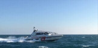 Rapallo, barca con due adulti e quattro bambini in avaria: la Guardia Costiera li porta in salvo