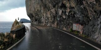 Maltempo in Liguria – Frana a Capo Noli, chiusa l’Aurelia aurelia