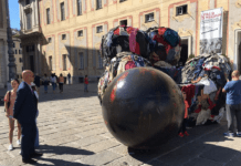 Genova, l’ex presidente del Municipio Centro Ovest critica l’istallazione del Comune Renato Falcidia piazza De Ferrari