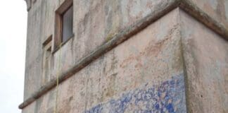 Nervi, Torre Gropallo ripulita con una idropulitrice con getto d’acqua Torre Gropallo idropulitrice