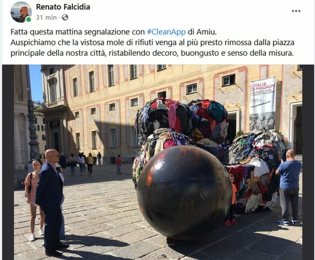 Renato Falcidia post Facebook statua spazzatura