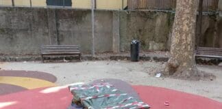 Certosa, giardini del Castello Foltzer nel degrado Giardini castello Foltzer Certosa