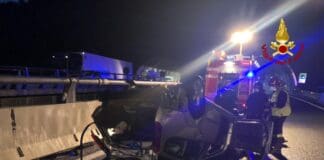 Autostrada A12, auto si ribalta tra Chiavari e Rapallo