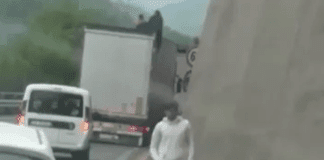 Migranti a piedi sulle Autostrade in Liguria, raffica di segnalazioni Migranti autostrade scendono camion