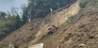 Tiglieto, sopralluogo dell’assessore Giampedrone alla frana sulla provinciale 41 frana Tiglieto provinciale 41