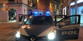 La Spezia, aggredisce tre giovani: identificato e denunciato