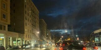 Genova – Tamponamento tra auto in corso Gastaldi, traffico nel caos – VIDEO