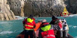 Alpinista precipita in mare a Moneglia, proseguono le ricerche del corpo – VIDEO