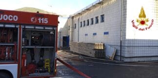 Voltri, incendio nei locali del depuratore