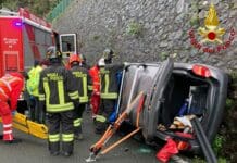 Riomaggiore, auto ribaltata sulla litoranea RioMaggiore incidente