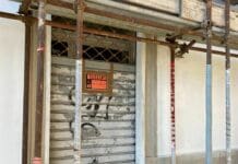 Castelletto, ancora una saracinesca giù: chiude il bar frequentato da Giorgio Caproni