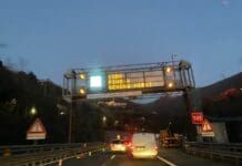 Caos autostrade, code tra la A7 e la A12. Si viaggia a passo d’uomo