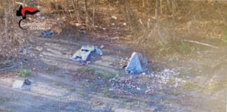 Albenga, Carabinieri sgomberano accampamento sul Centa