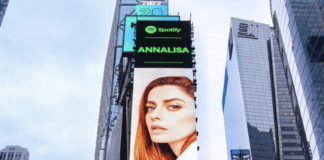 Musica – Annalisa conquista i maxi schermi di New York