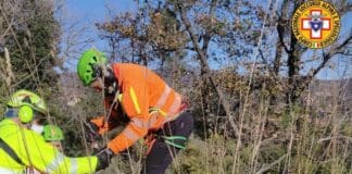 Genova, trovato morto Gianfranco Scasso, il medico-biker scomparso ieri sera al Righi soccorso alpino, biker ferito