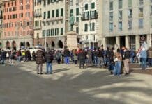 Genova, corteo No vax contro Draghi in centro, pesanti disagi per la circolazione No vax caricamento