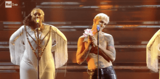 Sanremo 2022 – Achille Lauro canta “Domenica”