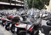 Genova, lavori in piazza Dante, sfratto per moto e scooter scooter moto