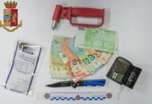 La Spezia, vede la polizia e cercano di scappare: denunciato 17enne