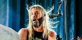 Taylor Hawkins, batterista dei Foo Fighters stroncato da mix di droghe? Taylor Hawkins Foo Fighters