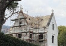 Nervi, villa abbandonata in via delle Palme, dubbi sui restauri Nervi villa abbandonata via delle Palme