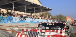 Voltri, tornano i fuoristrada sulla spiaggia (e scattano le polemiche) Fuoristrada Voltri spiaggia