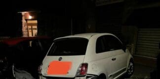 Genova, nuovo incidente in via Fereggiano, urta diverse auto e fugge incidente Fereggiano